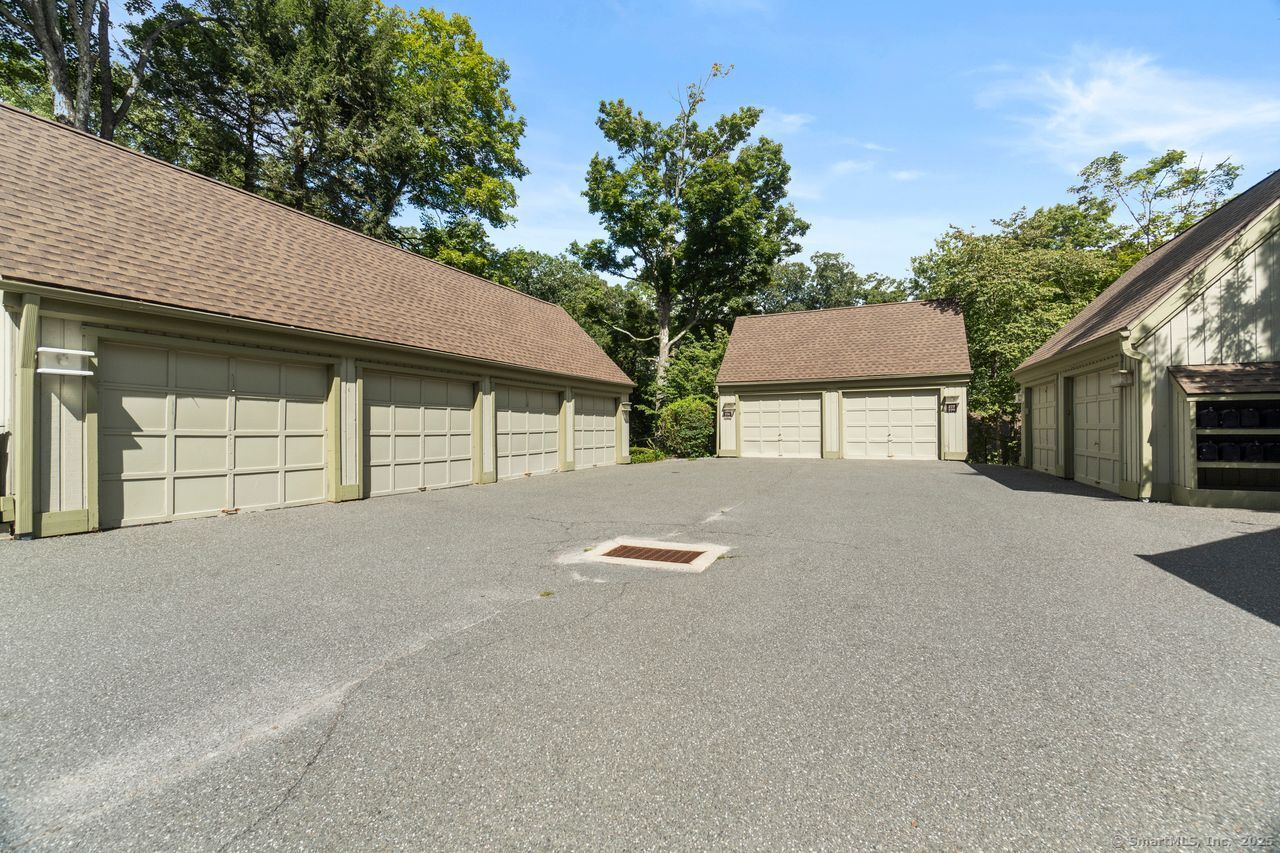 277 Heritage Village A