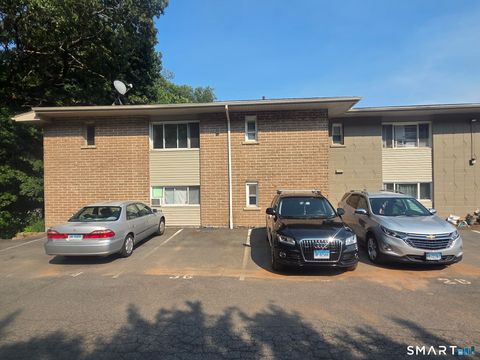 Photo of 36 Sigwin Circle #36, Wallingford, CT 06492 (MLS # 24191106)