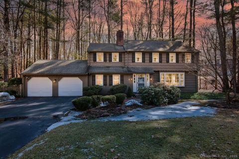 7 Glenn Hollow Lane, Simsbury, CT 06092 - #: 24079936