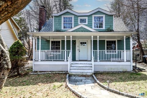 Tiny photo for 190 Toms Road, Stamford, CT 06906 (MLS # 24164817)
