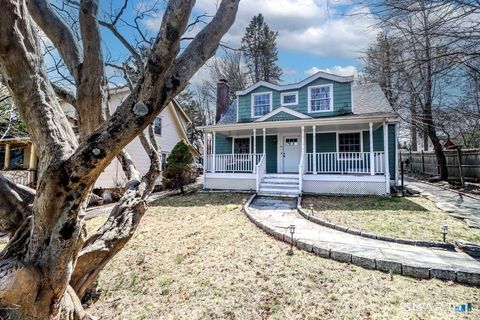 Tiny photo for 190 Toms Road, Stamford, CT 06906 (MLS # 24164817)