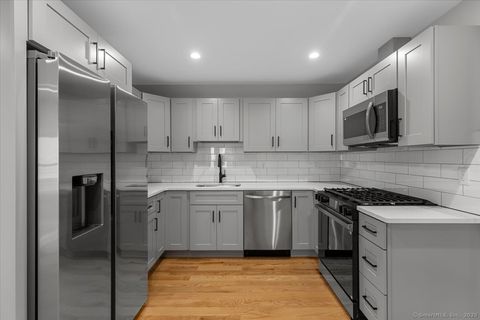 Tiny photo for 36 Maple Street #3, New Haven, CT 06511 (MLS # 24157086)