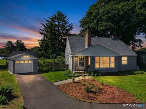 Photo of 18 Shepard Street, Old Saybrook, CT 06475 (MLS # 24201611)