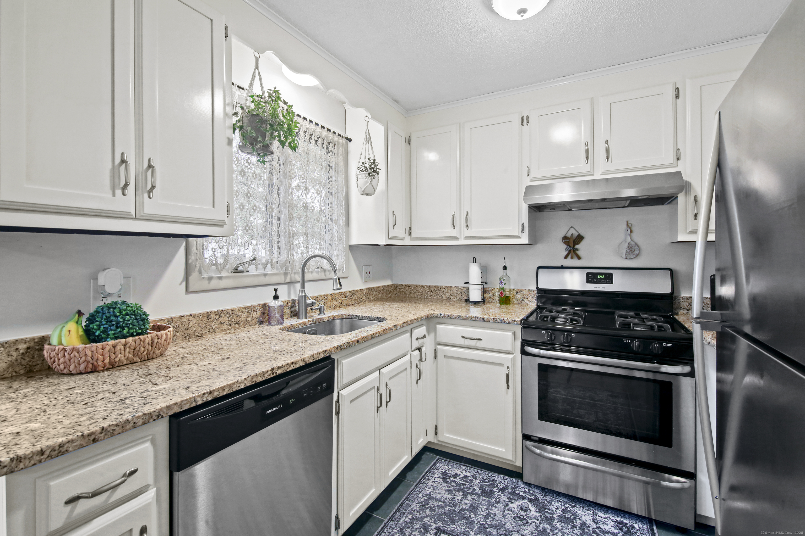 62 Oak Forest Drive #6-2, Manchester, Connecticut image 7