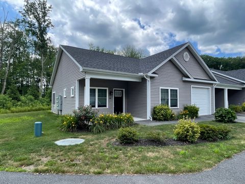 Photo of 37 Hunters Lane #64, Southington, CT 06479 (MLS # 24130378)