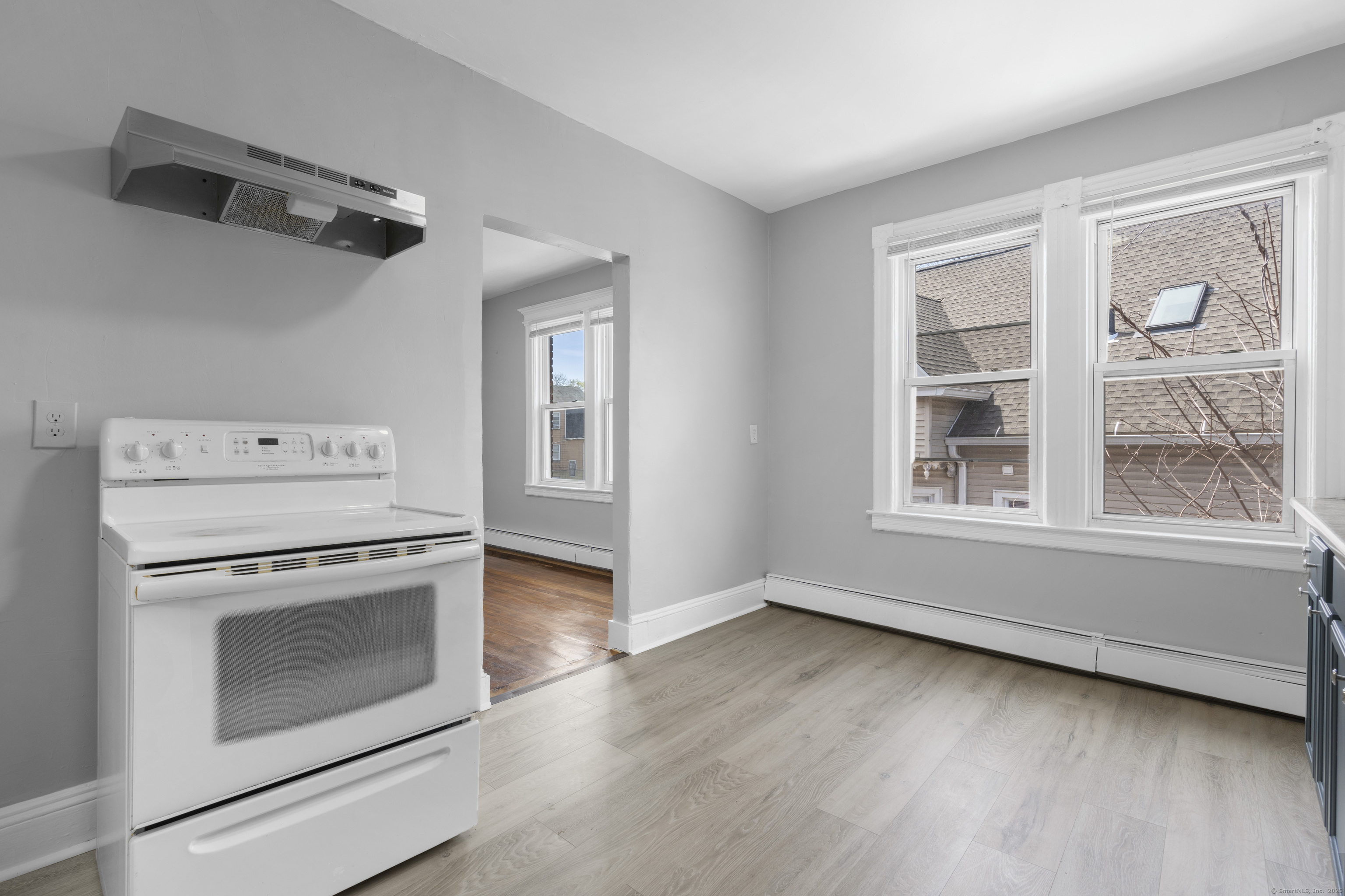 Hartford, Connecticut 06112, United States, 3 Bedrooms Bedrooms, ,2 BathroomsBathrooms,Residential,Active,110490