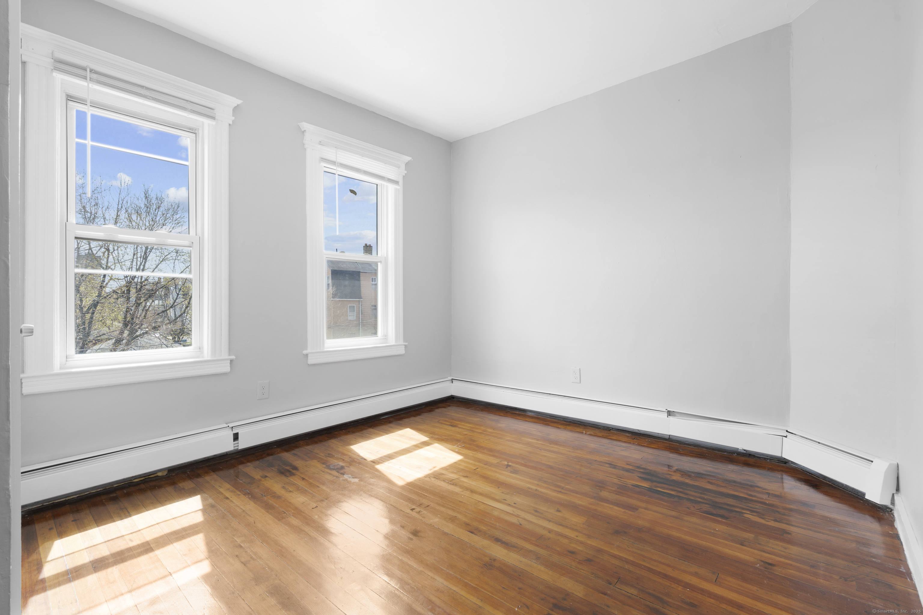 Hartford, Connecticut 06112, United States, 3 Bedrooms Bedrooms, ,2 BathroomsBathrooms,Residential,Active,110490