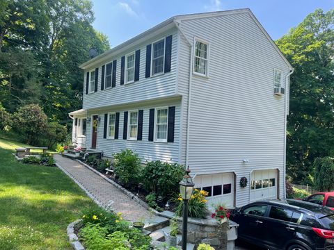 A home in New Milford