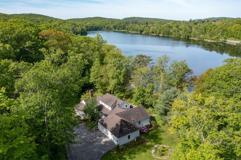56 Mount Tom Passway Morris CT 06763