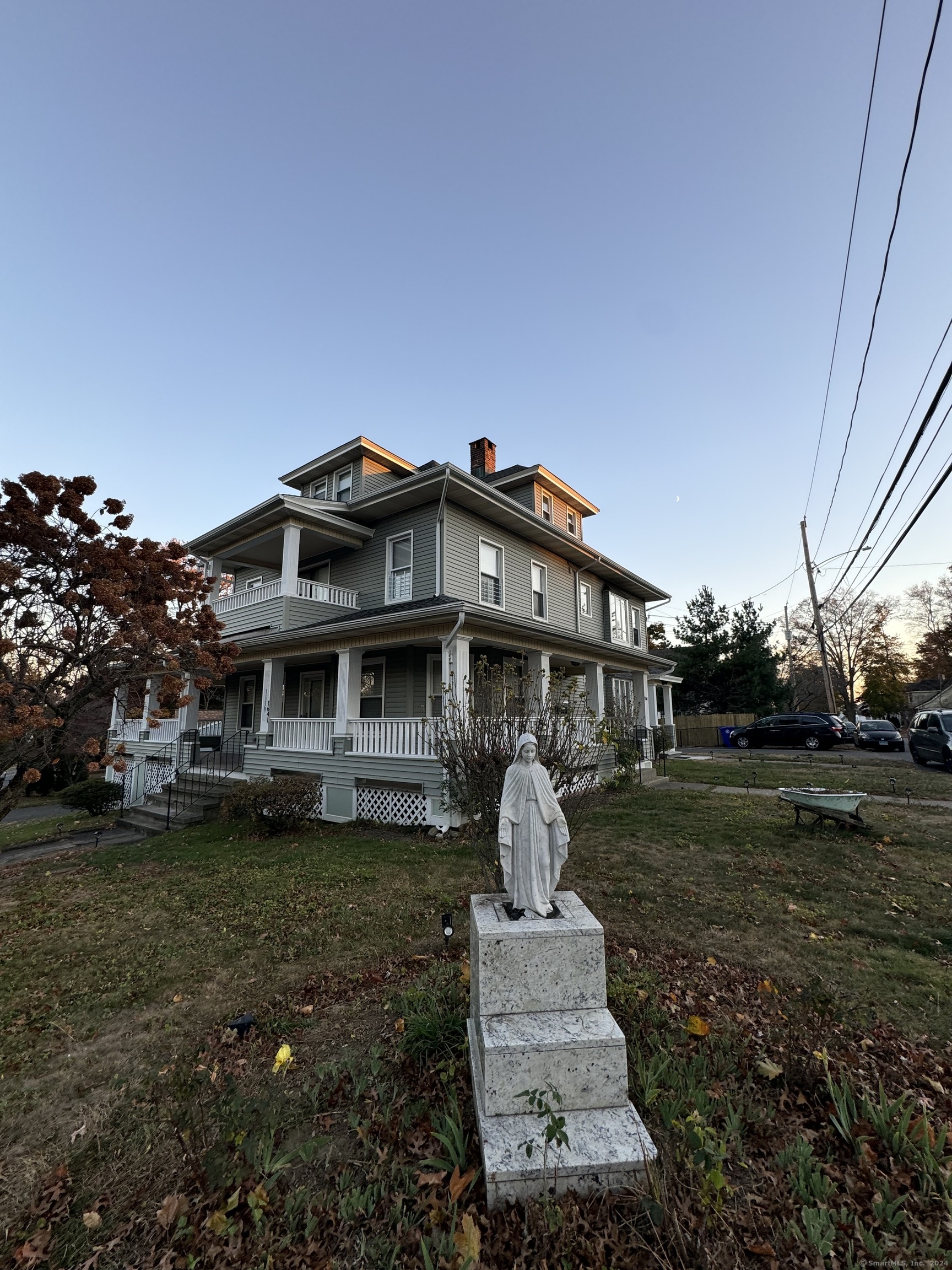 1639 W Broad Street, Stratford, Connecticut - 3 Bedrooms  
1 Bathrooms  
6 Rooms - 