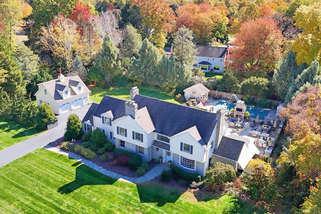 Photo of 830 Bayberry Lane, Orange, CT 06477 (MLS # 24142647)