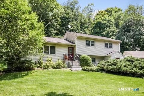 Photo of 16 Sherwood Road, Ridgefield, CT 06877 (MLS # 24158408)