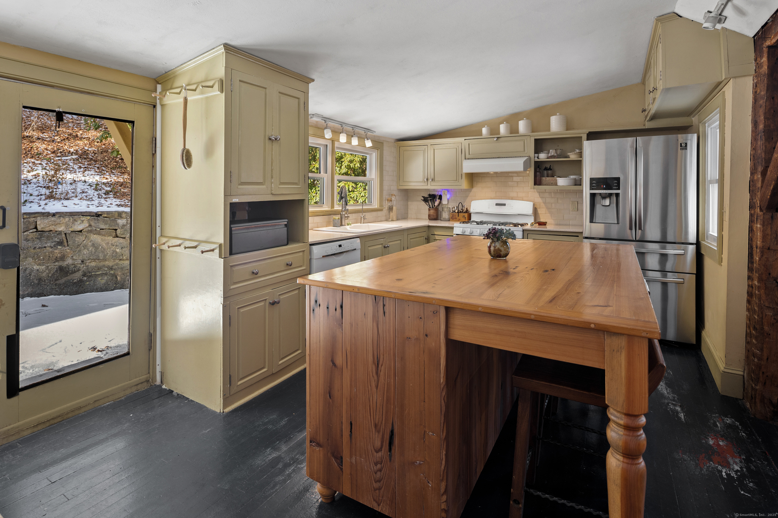 39 Paper Mill Road, New Milford, Connecticut image 9