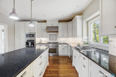 Tiny photo for 5 Ginos Way, Ridgefield, CT 06877 (MLS # 24211185)