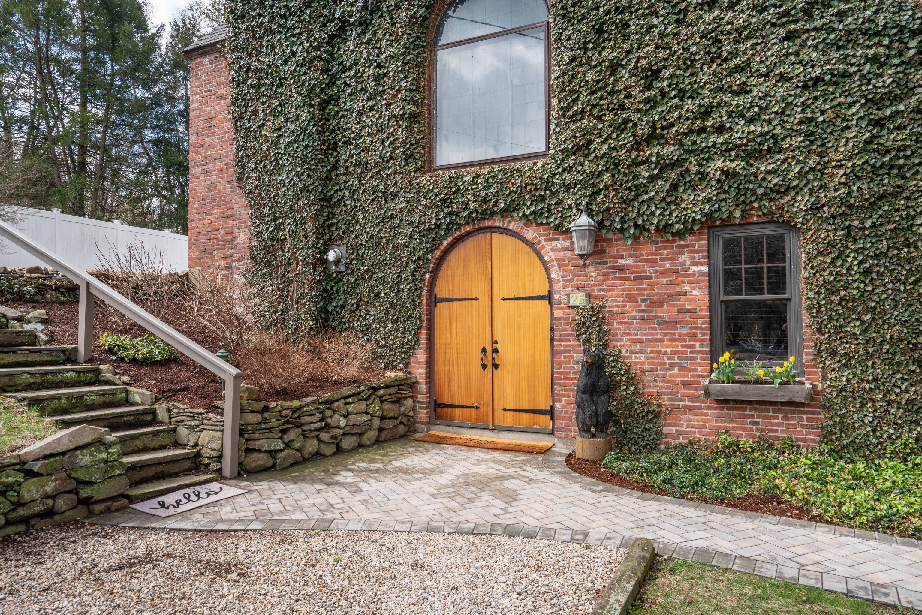 25 Old Mill Lane, West Hartford, Connecticut image 2