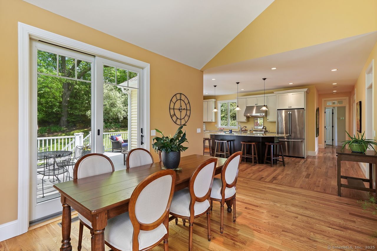 8 Meadowview Drive