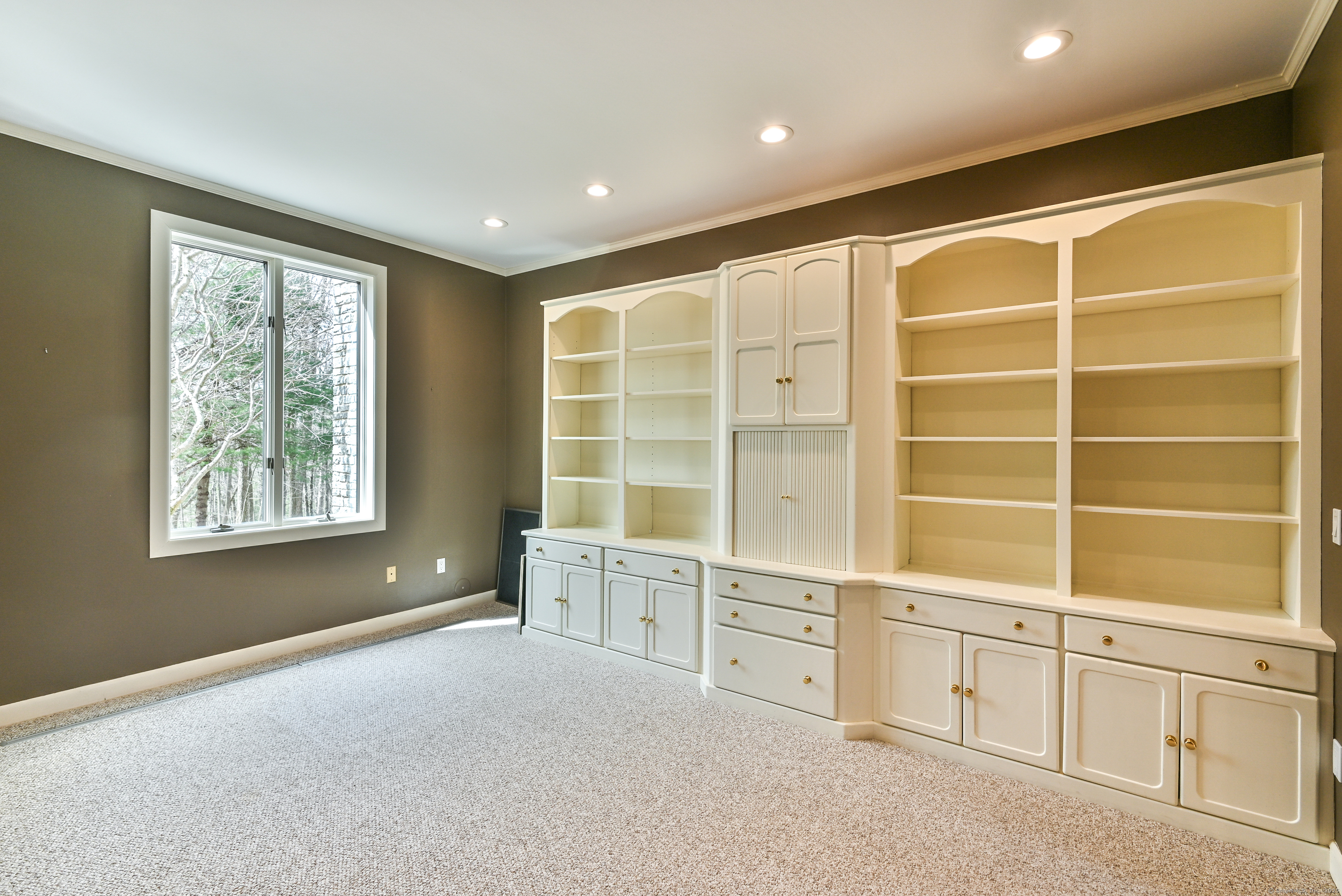 562 Taft Pond Road, Pomfret, Connecticut image 29