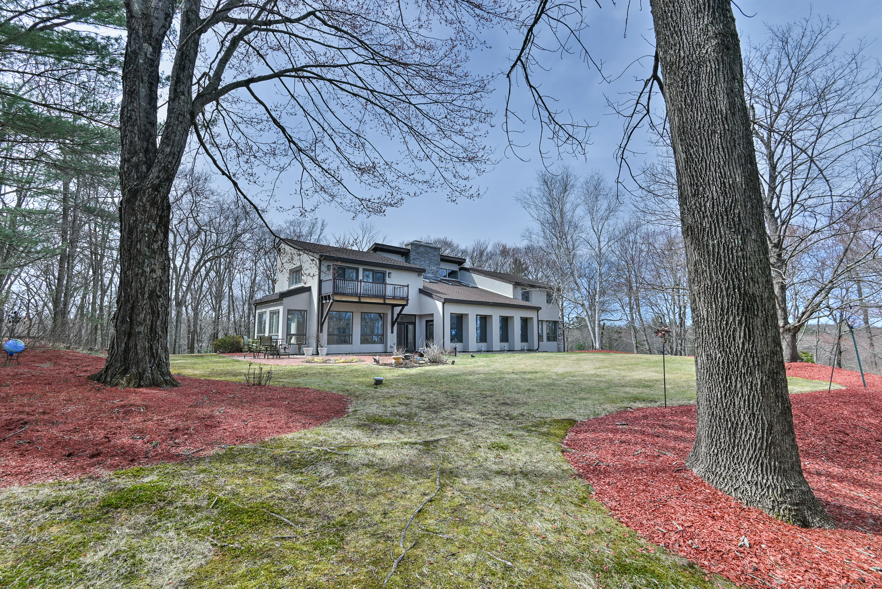 562 Taft Pond Road, Pomfret, Connecticut image 3