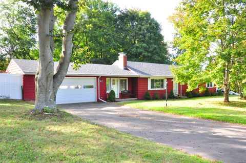10 Foothills Way Bloomfield CT 06002