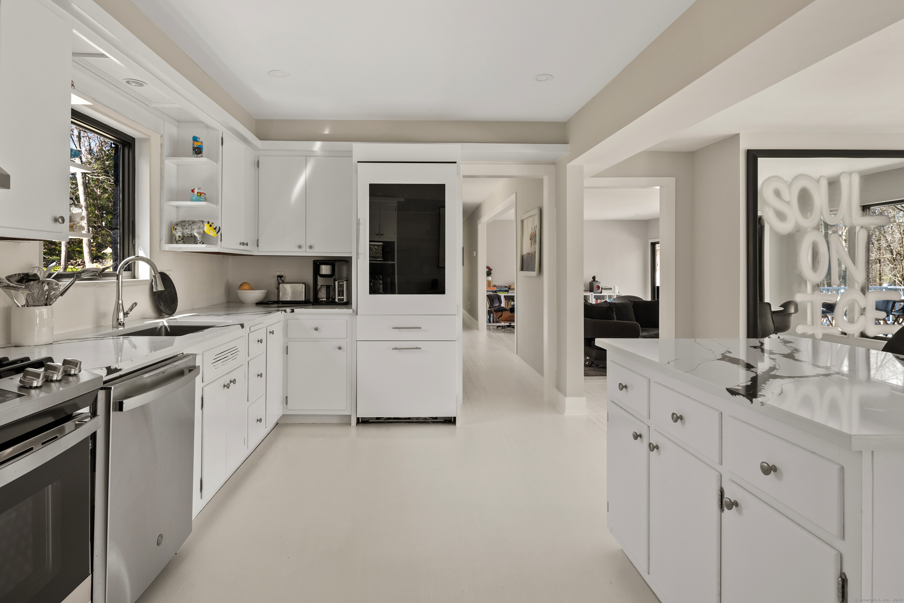 95 Louises Lane, New Canaan, Connecticut image 12