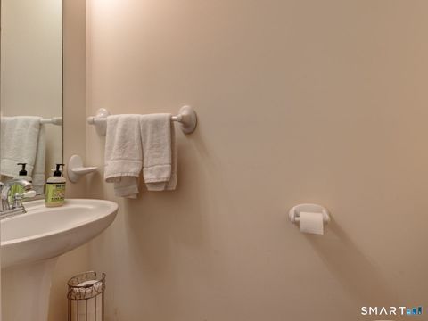 Tiny photo for 962 S Main Street #APT 17, Southington, CT 06479 (MLS # 24155942)