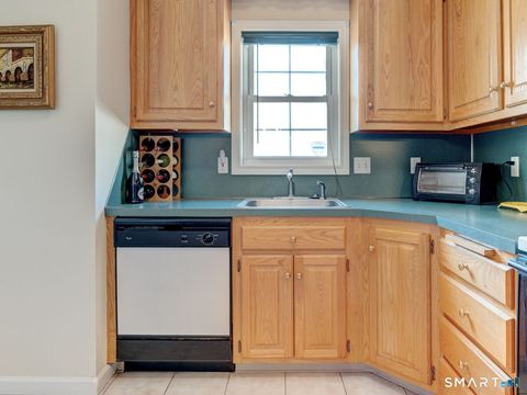 Tiny photo for 962 S Main Street #APT 17, Southington, CT 06479 (MLS # 24155942)