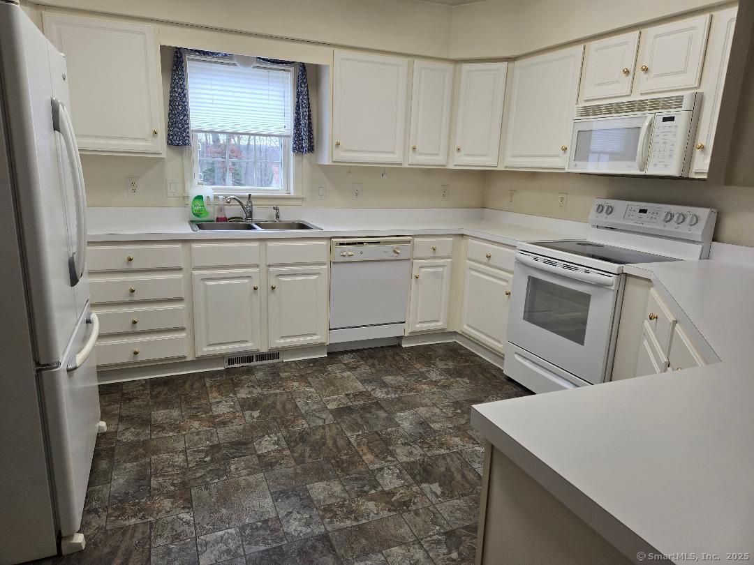 1 Indian Hill Road, Montville, Connecticut image 3