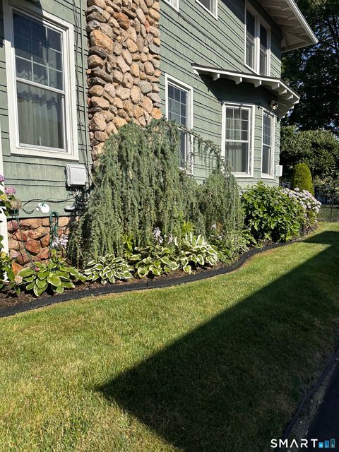 Tiny photo for 29 Bellevue Place, New London, CT 06320 (MLS # 24165757)