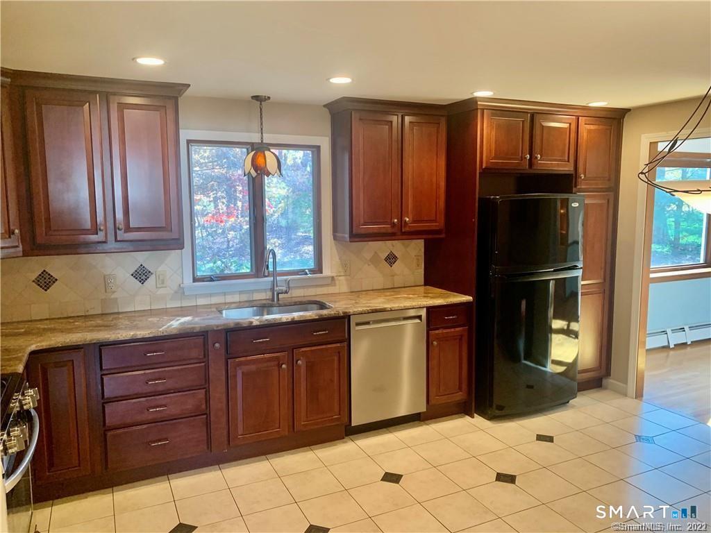 121 Rockledge Drive