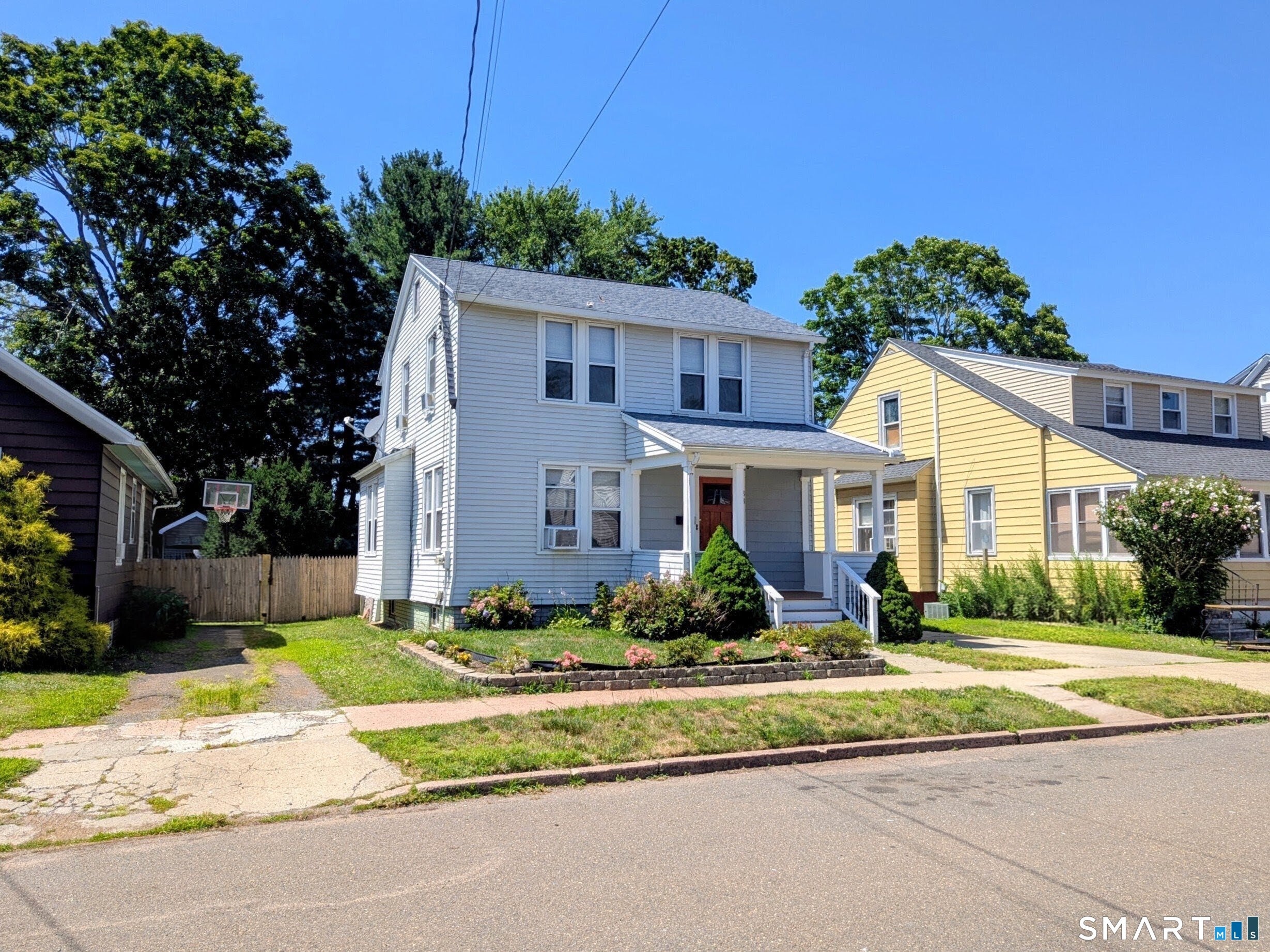 38 Deerfield Street