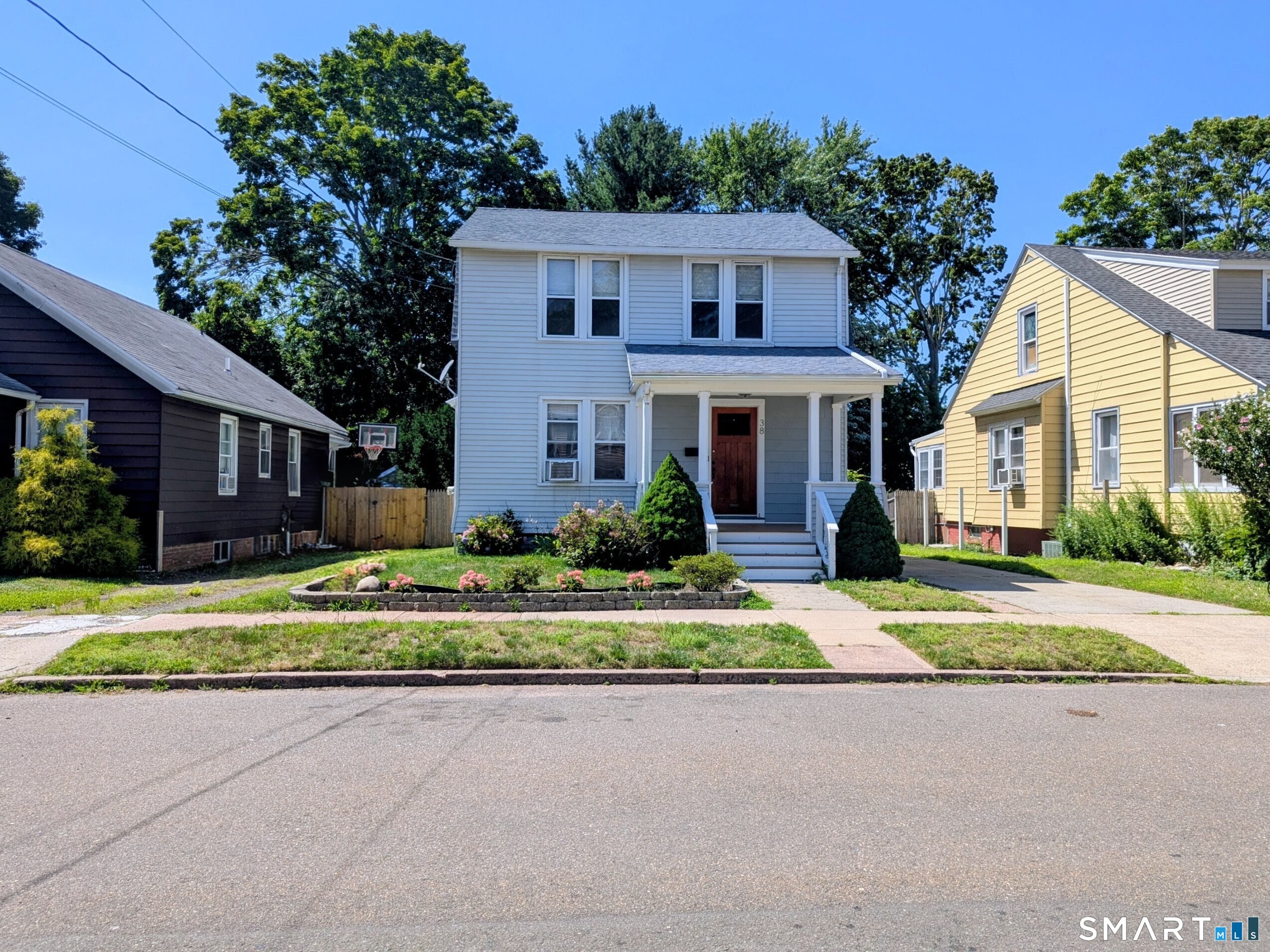 38 Deerfield Street