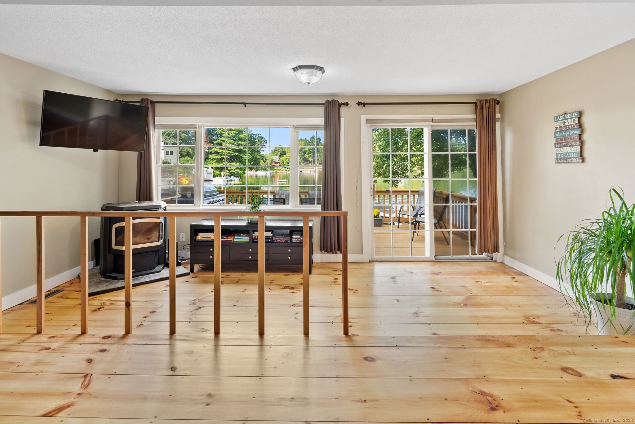 27 Lakeview Street, Southwick, Massachusetts image 16