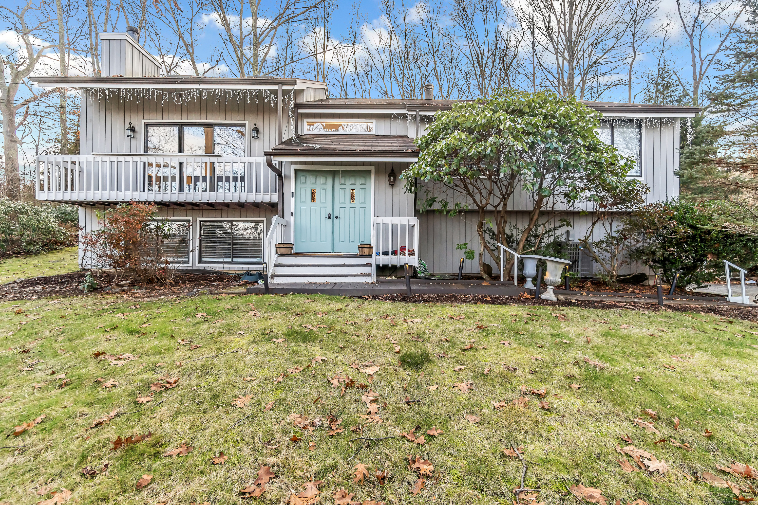 Rental Property at Walnut Tree Hill Road, Shelton, Connecticut - Bedrooms: 4 
Bathrooms: 3 
Rooms: 8  - $5,800 MO.