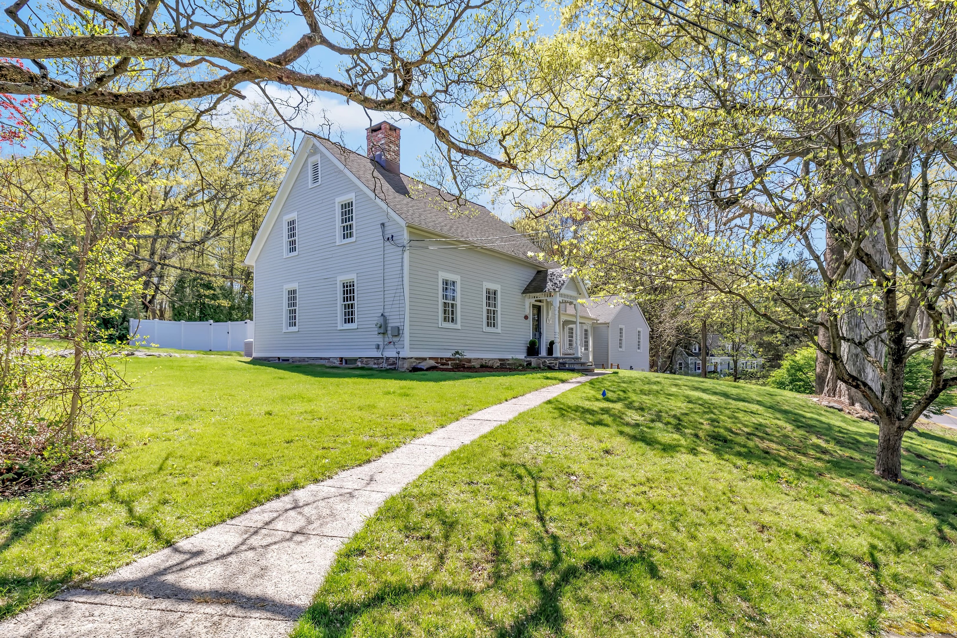 385 Brookside Drive, Fairfield, Connecticut image 3