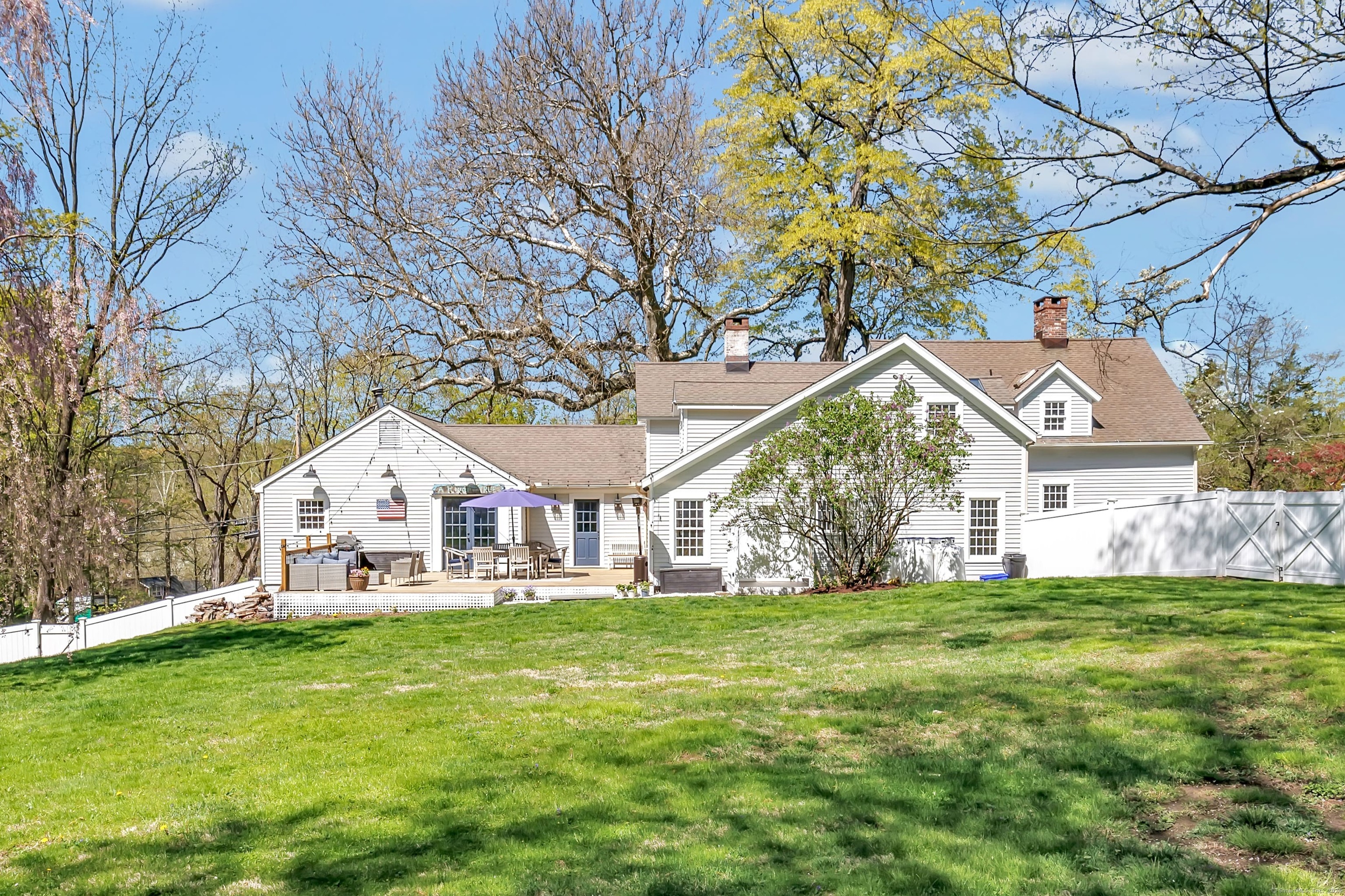 385 Brookside Drive, Fairfield, Connecticut image 4