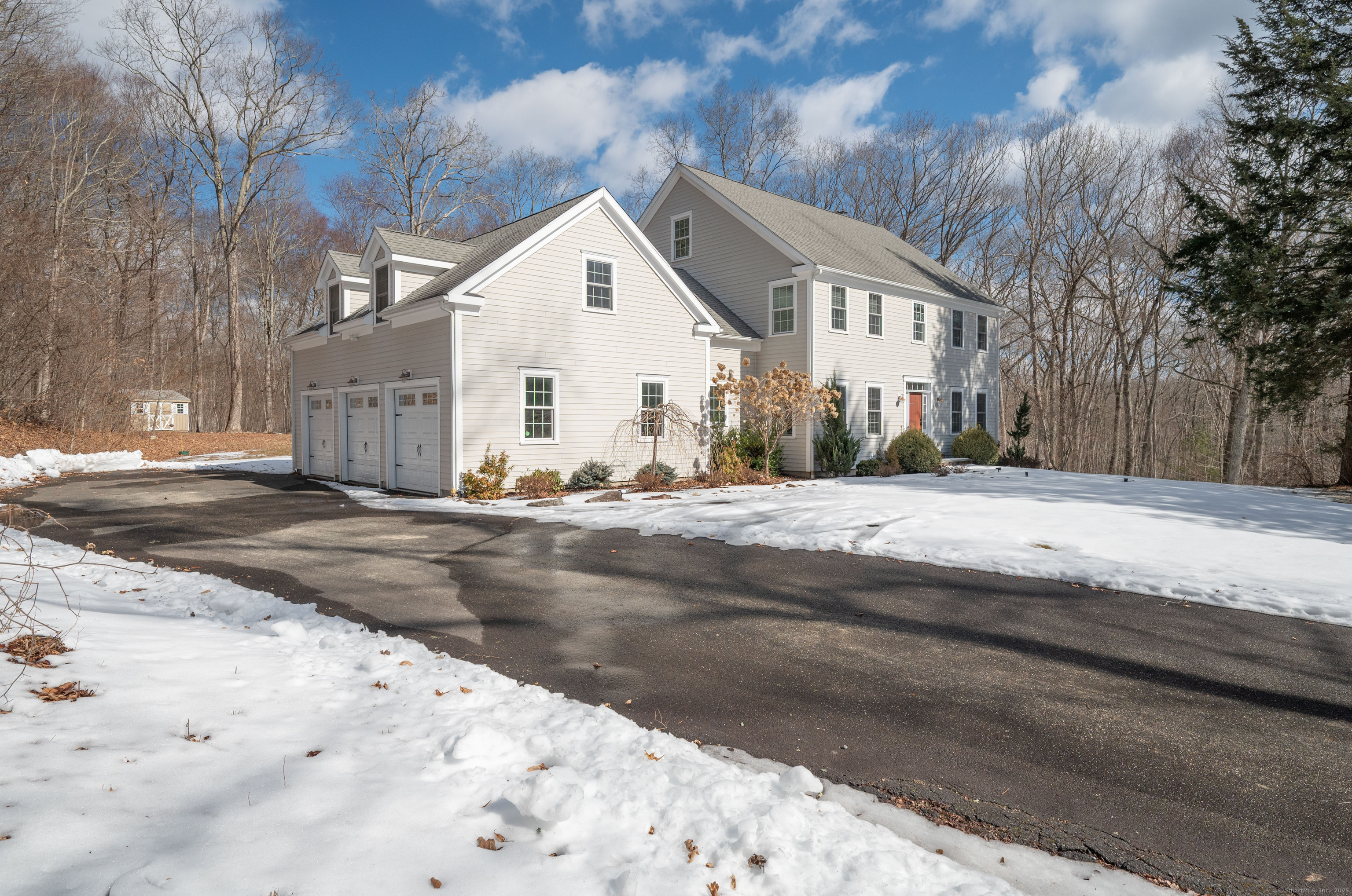102 Quanopaug Trail, Woodbury, Connecticut image 2