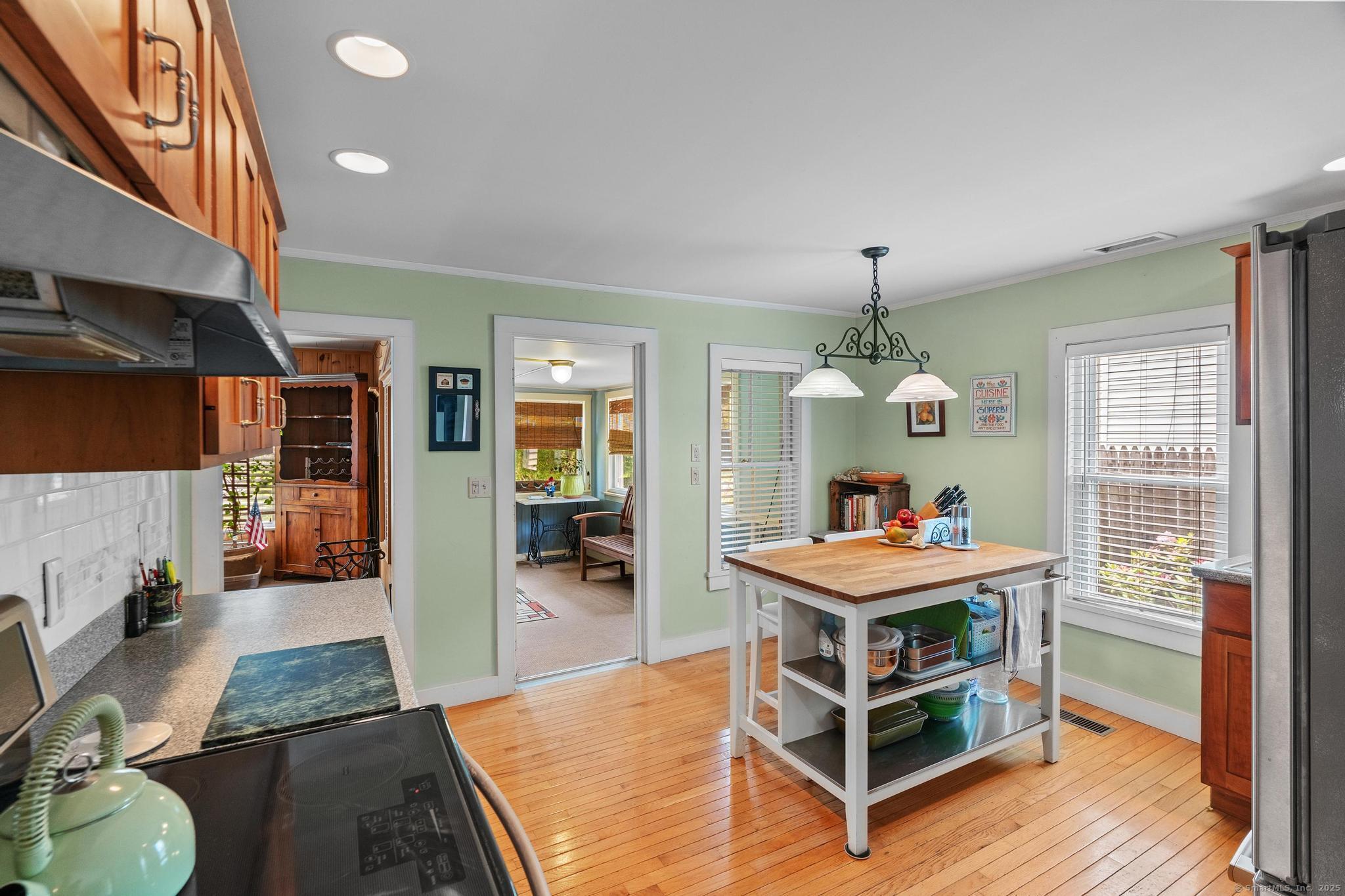 68 Cottage Street, New Hartford, Connecticut image 12