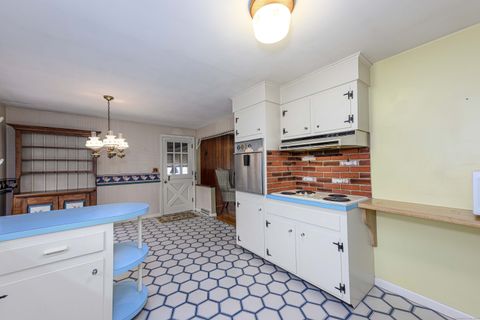 Tiny photo for 798 W Main Street, West Haven, CT 06516 (MLS # 24137107)