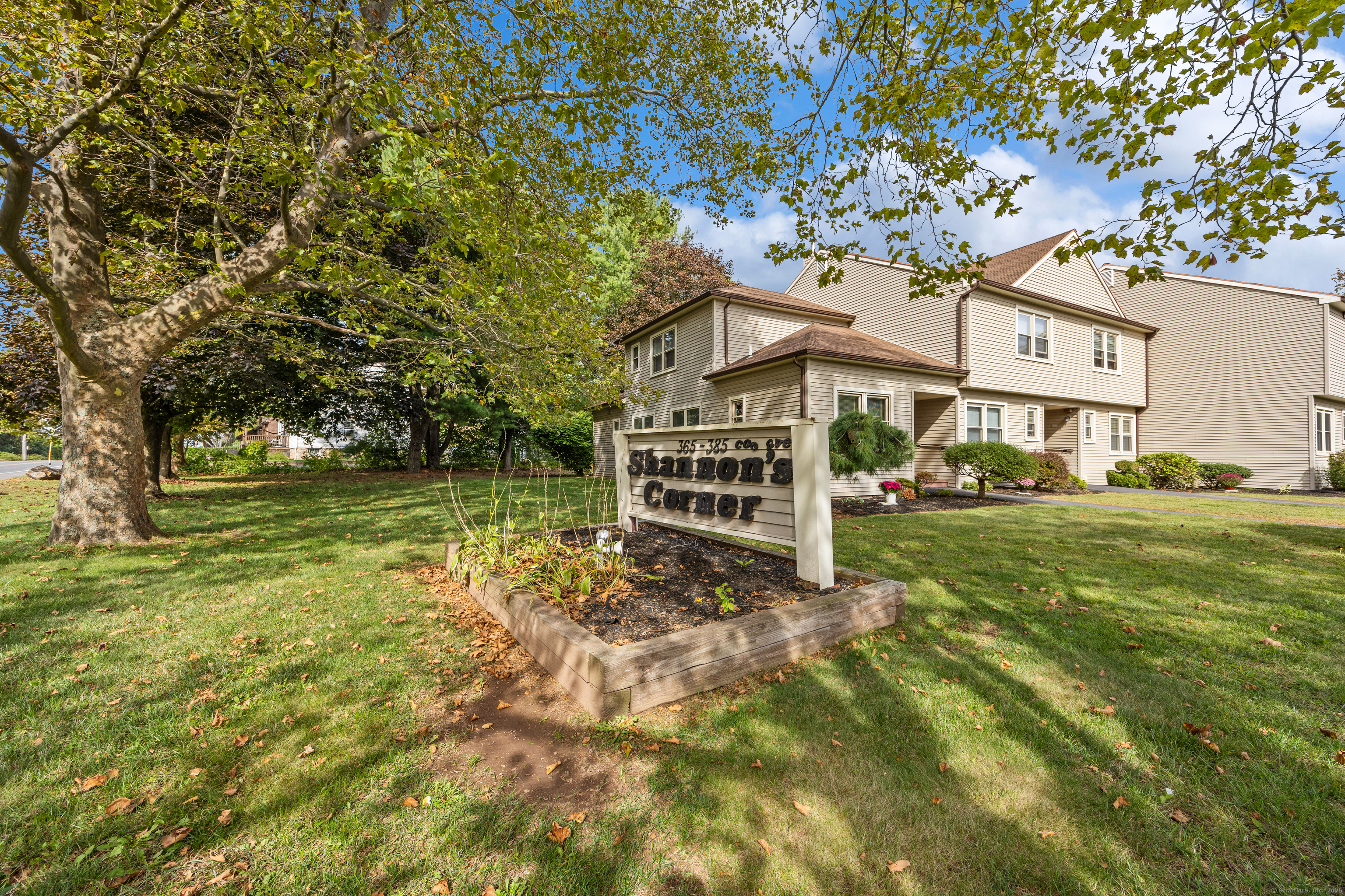 385 Coe Avenue APT 1