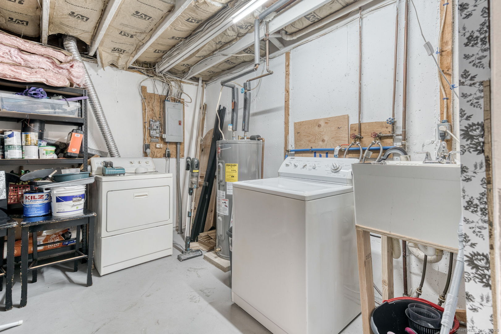 Meriden, Connecticut 06450, United States, 2 Bedrooms Bedrooms, ,2 BathroomsBathrooms,Residential,Active,221496