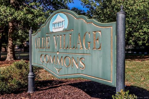 Tiny photo for 17 Olde Village Circle #17, Wallingford, CT 06492 (MLS # 24164447)