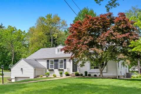 17 Fernridge Road West Hartford CT 06107