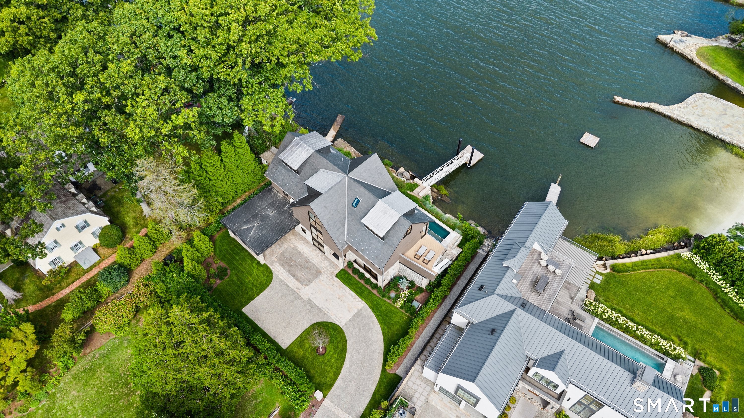58 Shore Road