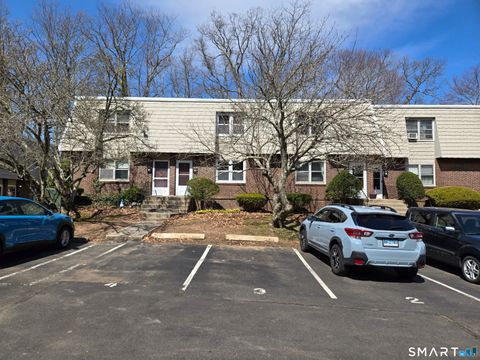 Photo of 63 Briarwood Lane #E, Branford, CT 06405 (MLS # 24156731)