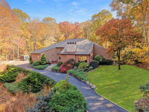 5 Walker Lane Weston CT 06883