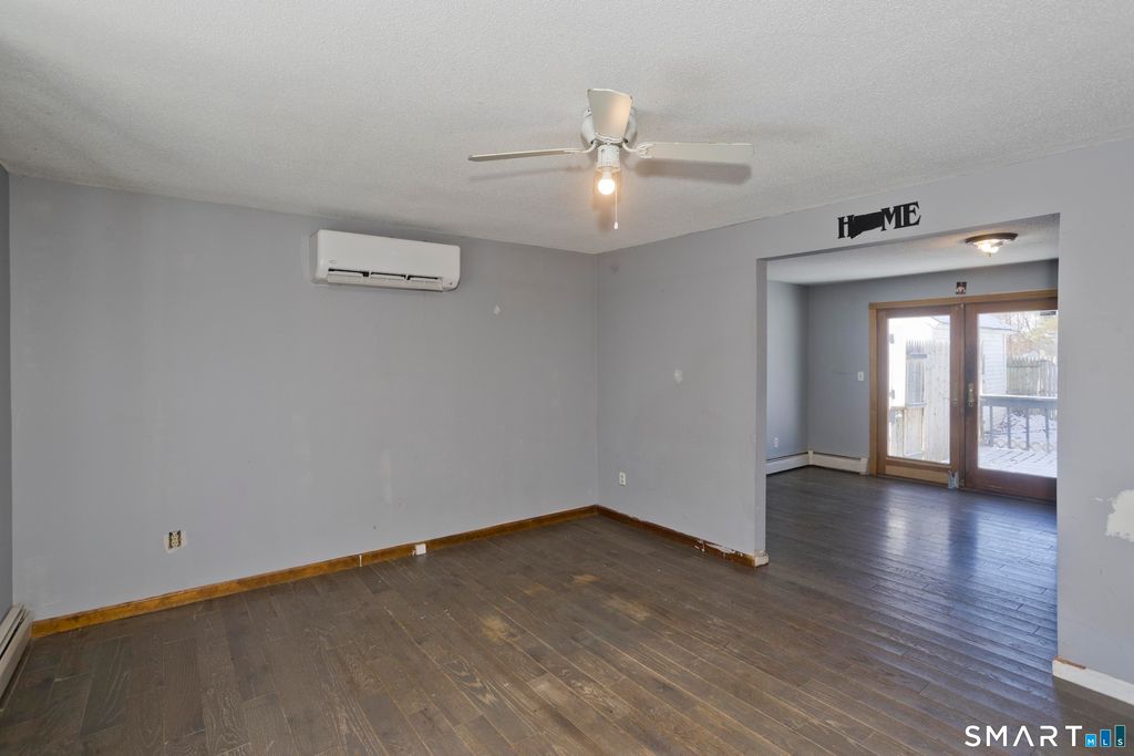 Photo of 127 Windsor Street, Enfield, CT 06082 (MLS # 24137797)