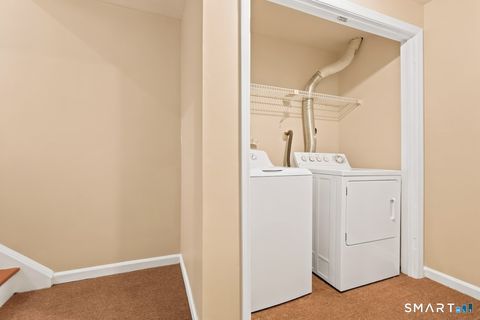 Tiny photo for 10 Taft Point #8, Waterbury, CT 06708 (MLS # 24186402)