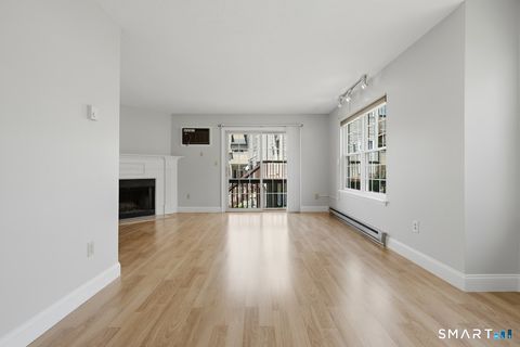 Tiny photo for 10 Taft Point #8, Waterbury, CT 06708 (MLS # 24186402)