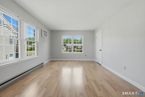 Tiny photo for 10 Taft Point #8, Waterbury, CT 06708 (MLS # 24186402)