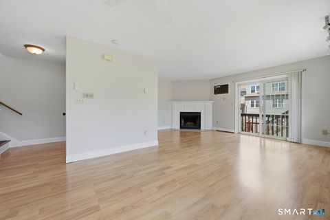Tiny photo for 10 Taft Point #8, Waterbury, CT 06708 (MLS # 24186402)